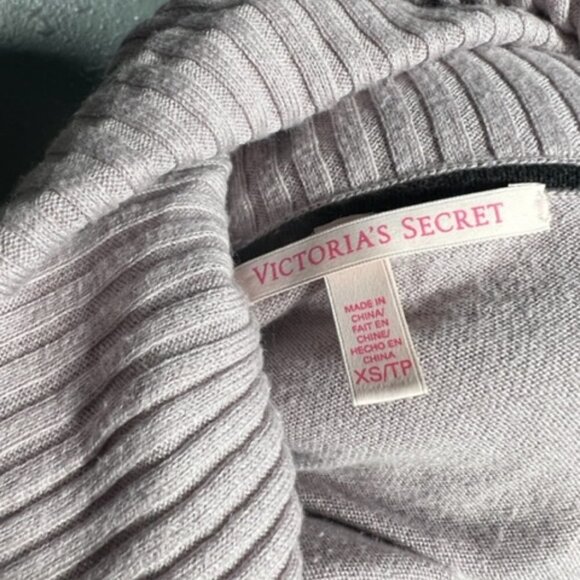 Victoria Secret Womens Soft Light Purple Pink Scoop Neck Winter Sweater Size XS - Picture 7 of 8